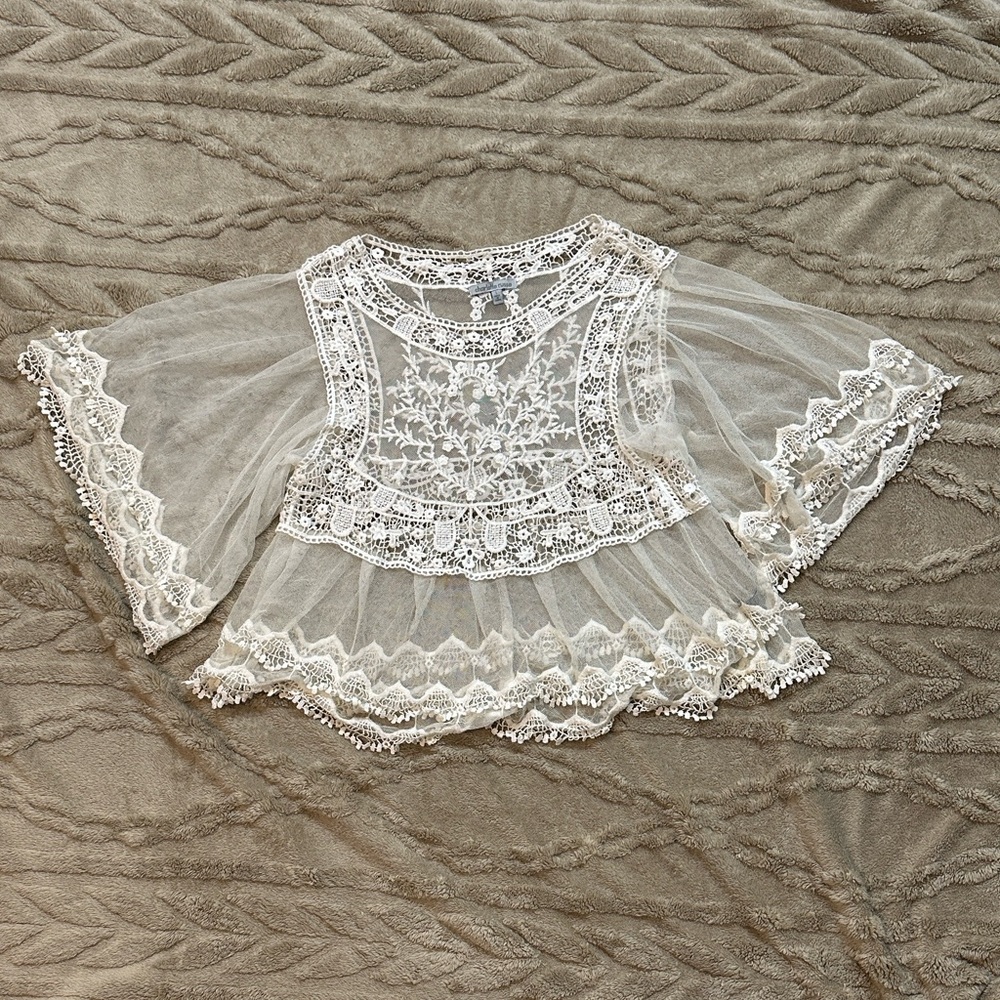 Charlotte Russe Sheer Lace Blouse in Cream
